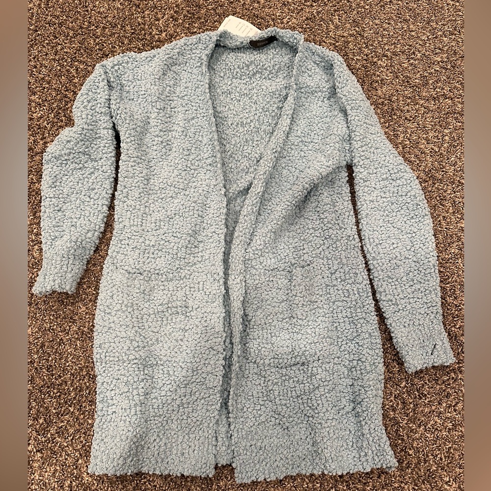 Women’s new sweater, light blue, size Large